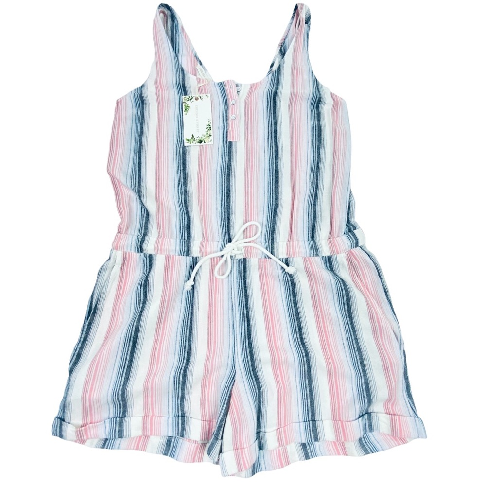 Chelsea & Violet Red, White, & Blue Shorts Romper; L